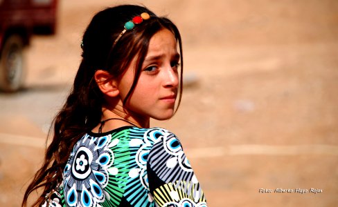 Mirada viviendo un presente demasiado duro y un futuro muy incierto. Harsham #Refugee Camp #Iraq #OpenEUborders