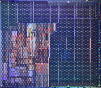 Intel Itanium 2 (Madison) die shot - top metal photo