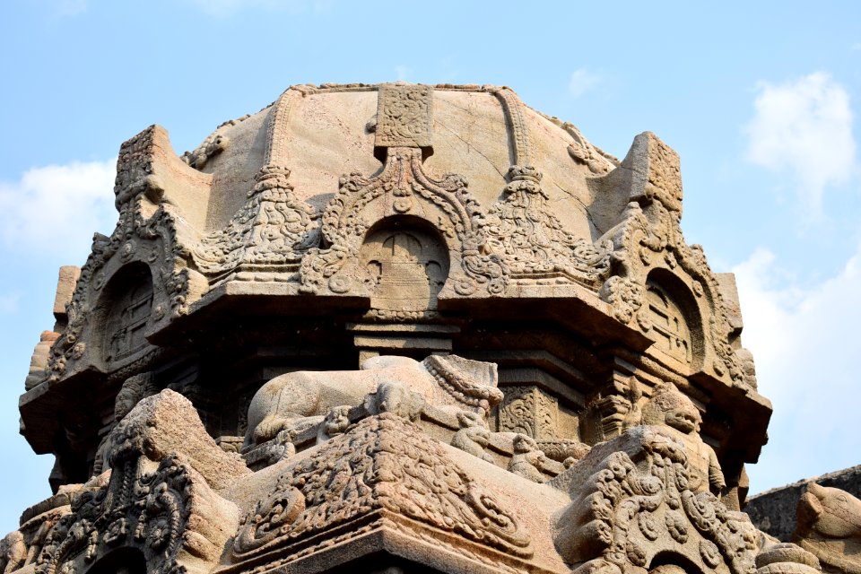 Kalugumalai Vettuvan Koil