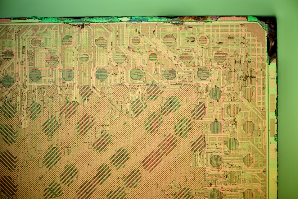 ATI RV670 die shot light etch
