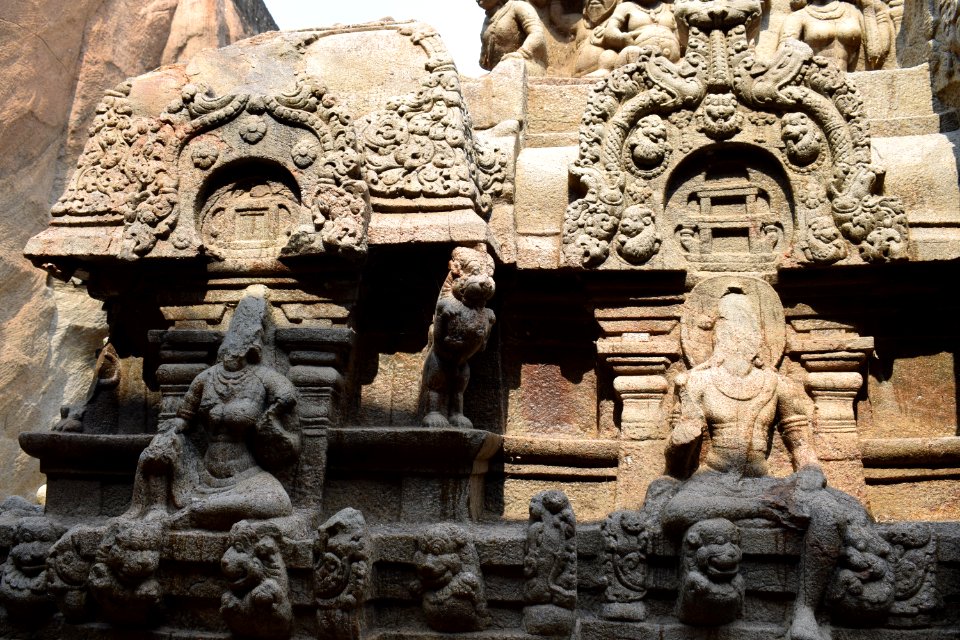 Kalugumalai Vettuvan Koil