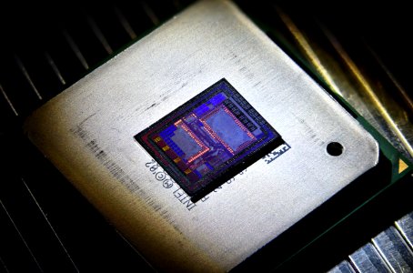 Cisco switch management IC 2 die shot