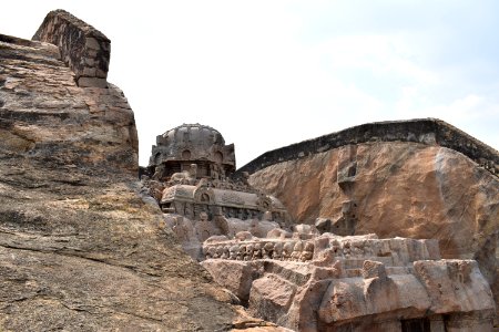 Kalugumalai Vettuvan Koil photo