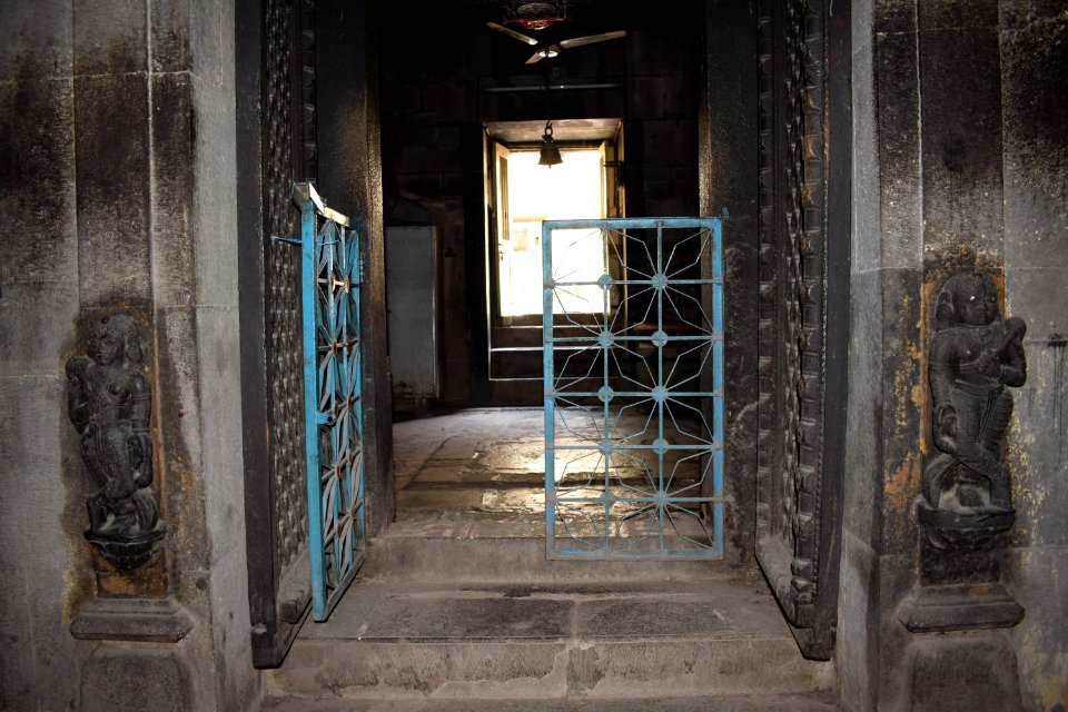Trishund Ganapathy temple Pune Maharashtra