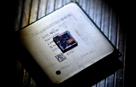Nvidia GT218 die shot