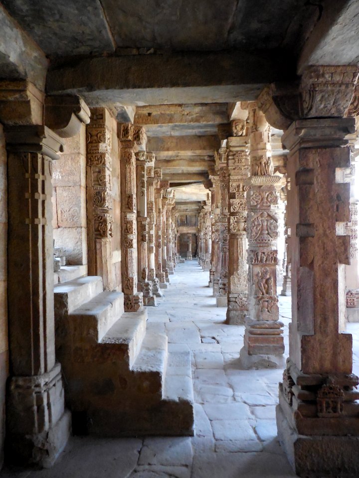 Dhruva Stambha Hindu temples Delhi