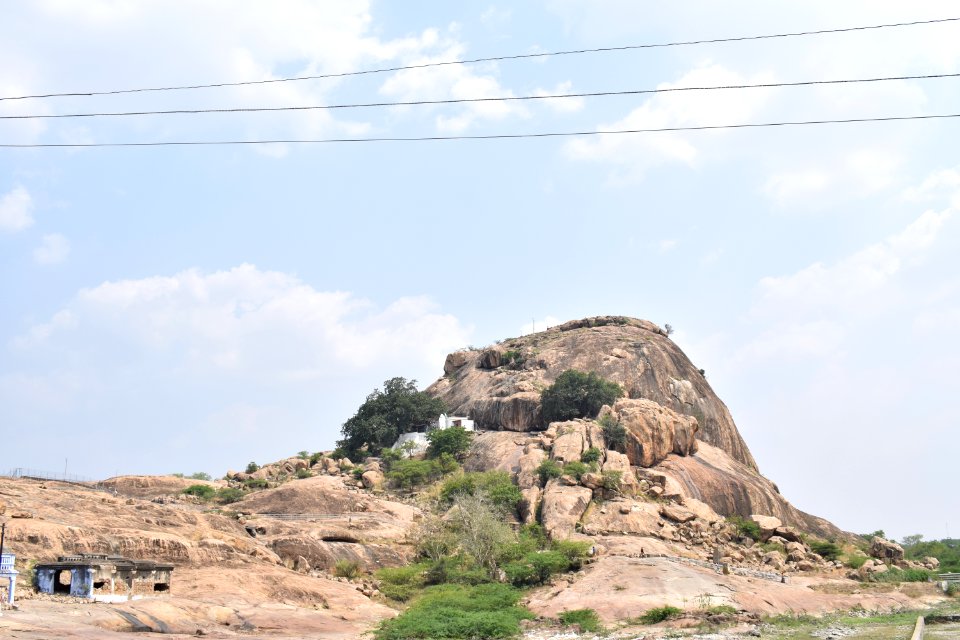 Kalugumalai Vettuvan Koil