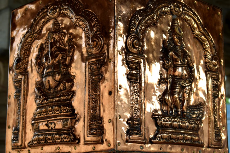 Manimoorthiswara Uchishta Ganapaty temple Tirunelveli
