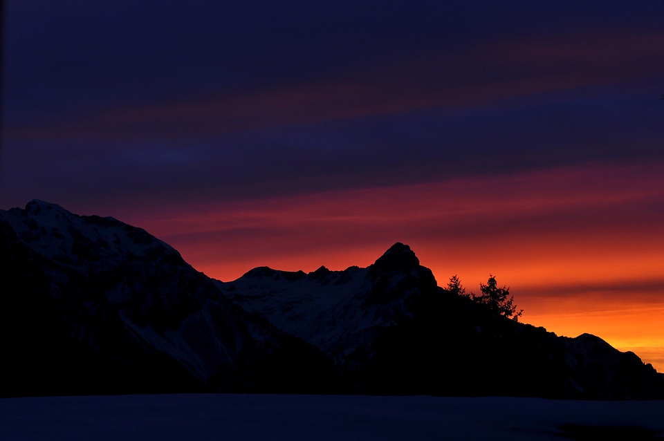 Sunrise lighting morgenrot