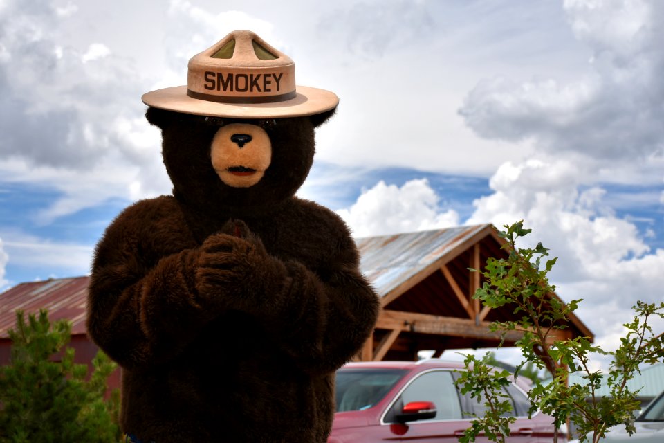 smokey-bear-75th-birthday-celebration-at-the-city-of-williams-visitors-center-2019 48506228922 o
