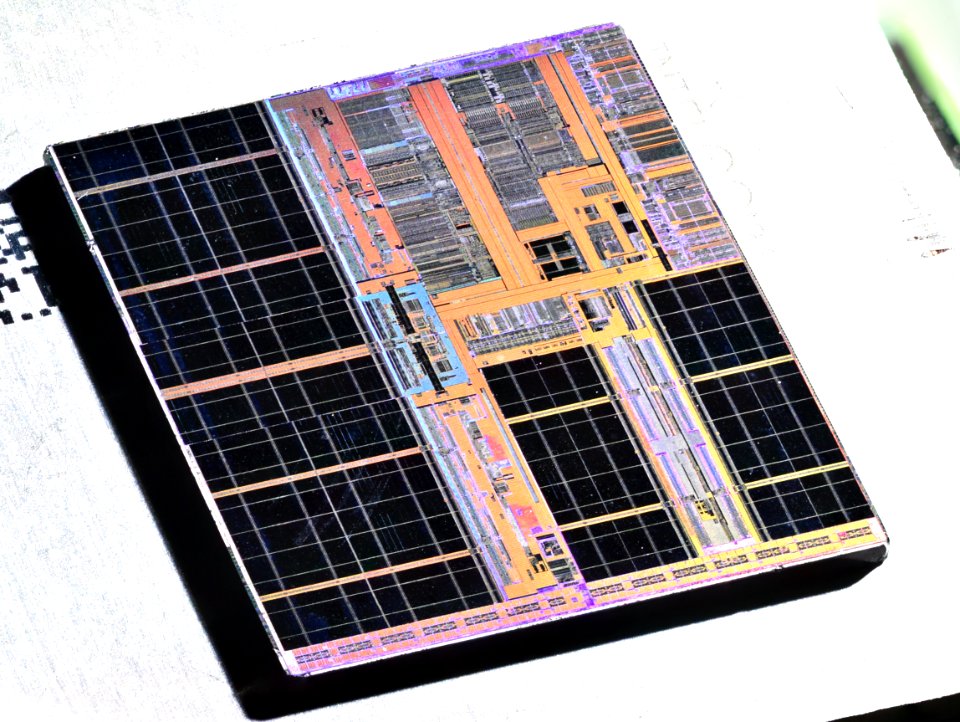 HP PA-8700 die shot - etched