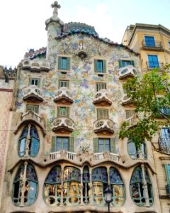 #CasaBatllo por Antonio #Gaudi #Barcelona #architecture #documentaryphotography #shape #style photo