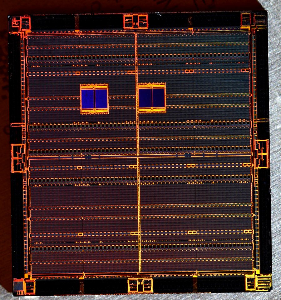 Altera Stratix II EP2S60 die shot