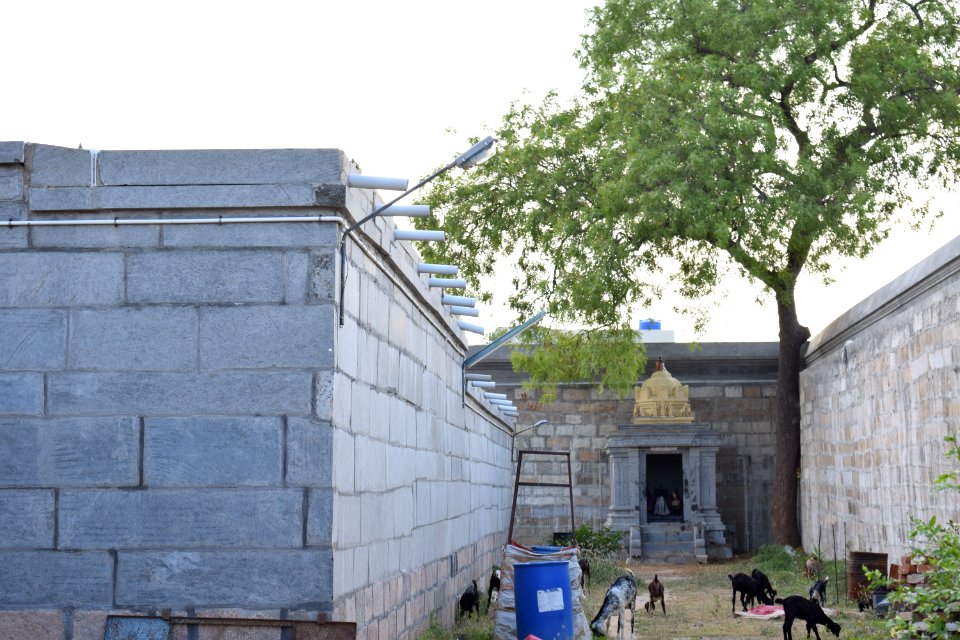 Manimoorthiswara Uchishta Ganapaty temple Tirunelveli