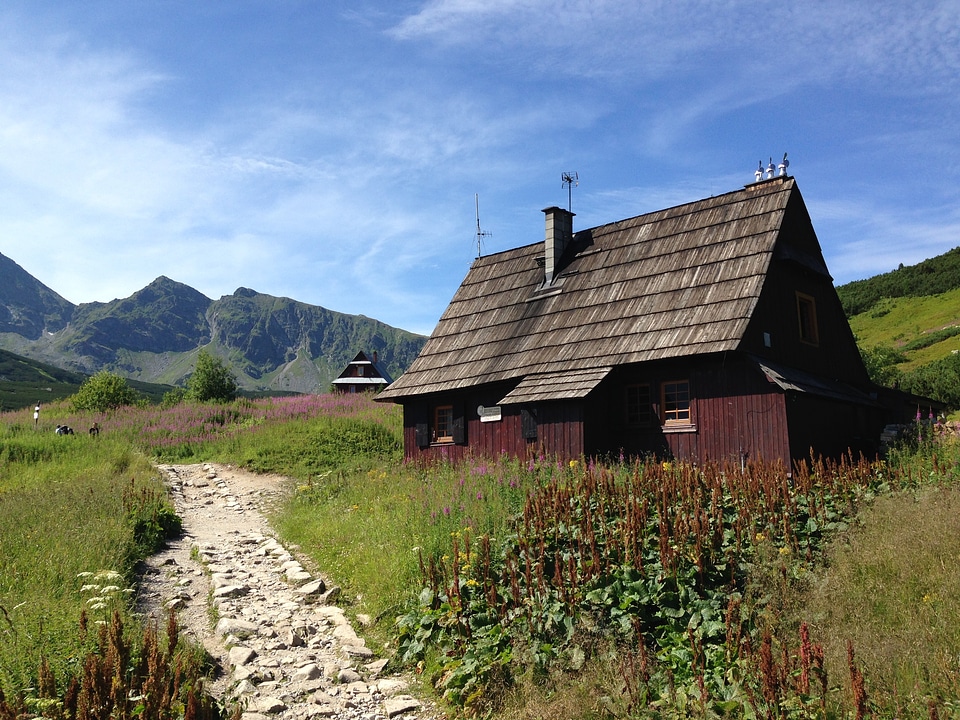 Tatry hiking trails cottage