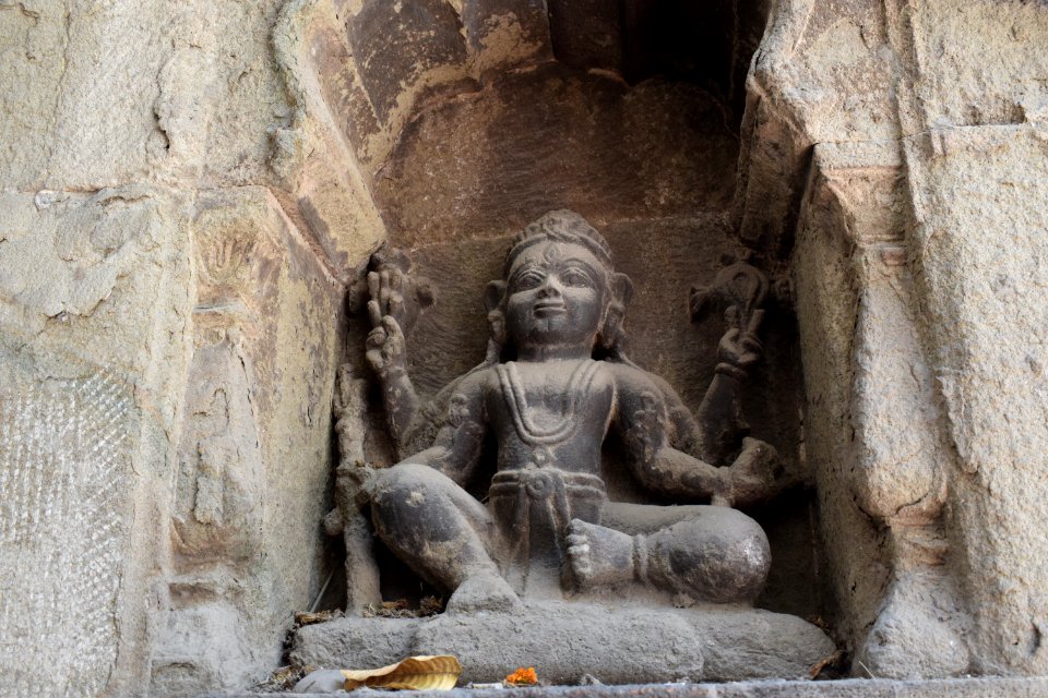 Trishund Ganapathy temple Pune Maharashtra