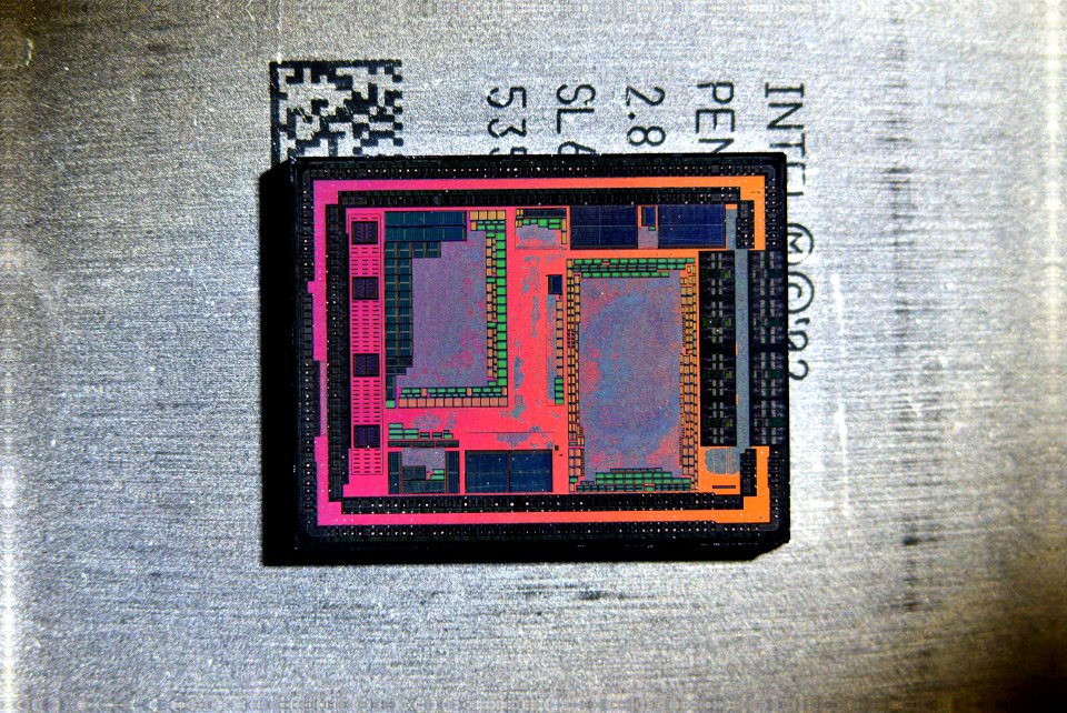 Cisco switch management IC 2 die shot