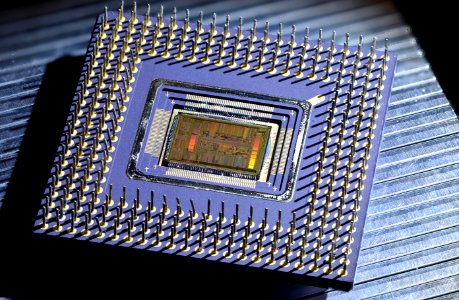 DEC Alpha 21066-AA CPU die shot