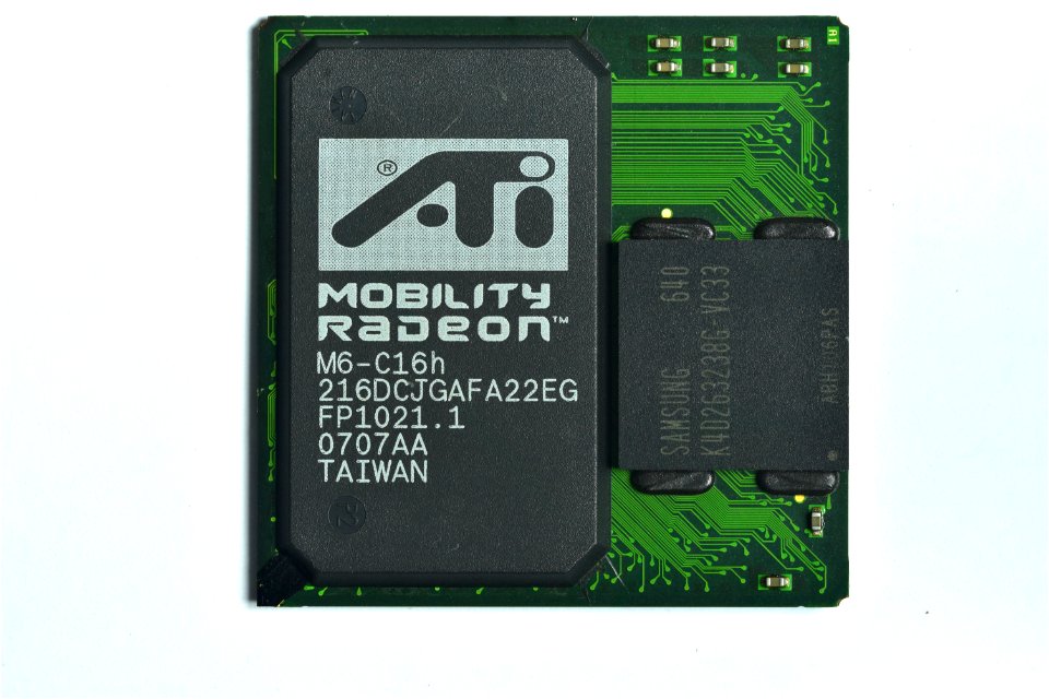 ATI M6 (Mobility Radeon 7000) 2