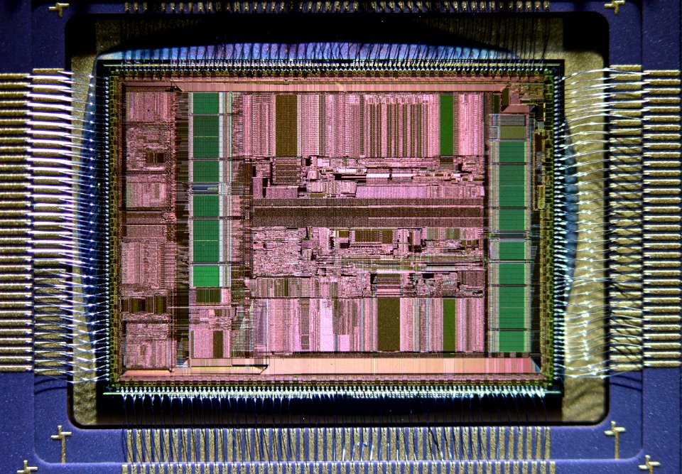 DEC Alpha 21066-AA CPU die shot