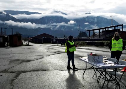vaccinesitescreeners-washington-20210204-004