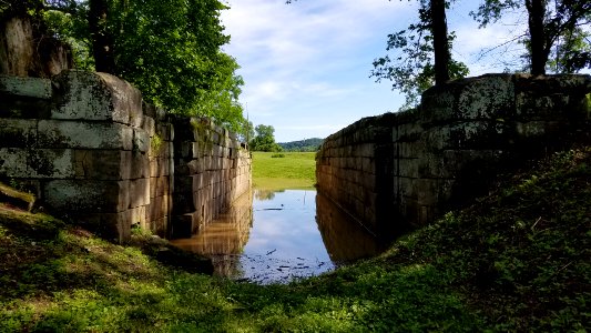 Hocking Valley Canal Lock 17 and Aqueduct Park photo