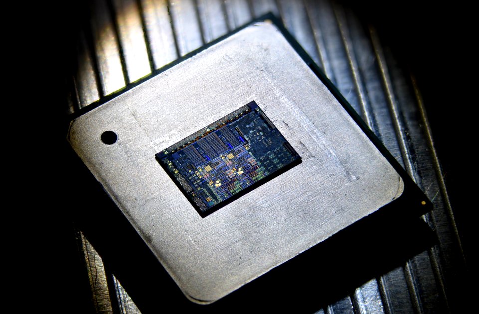 Intel Sandy Bridge 2C-GT2 die shot - Free photos on creazilla.com