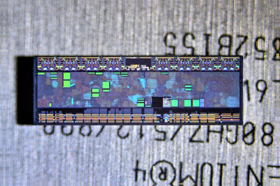 Nvidia PCI-express <=> AGP bridge die shot