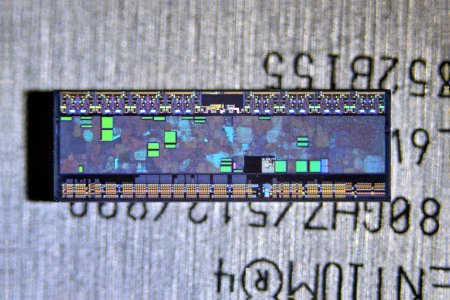 Nvidia PCI-express <=> AGP bridge die shot