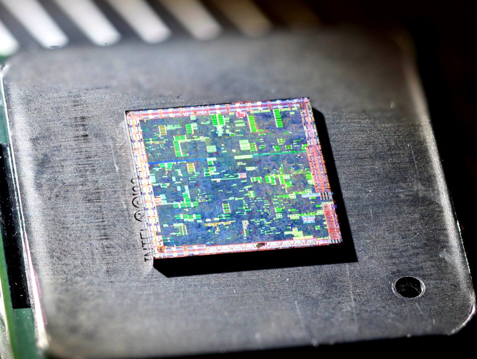 Nvidia G71 die shot