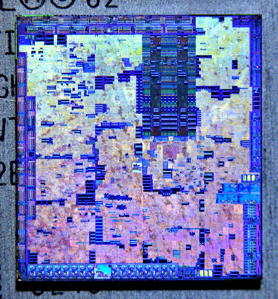 Nvidia G86 (GeForce 8400GS) die shot