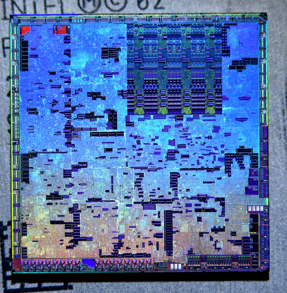 Nvidia G84 (GeForce 8600) die shot