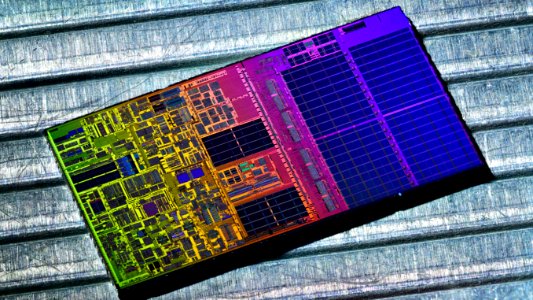 Intel Gallatin die shot - etched