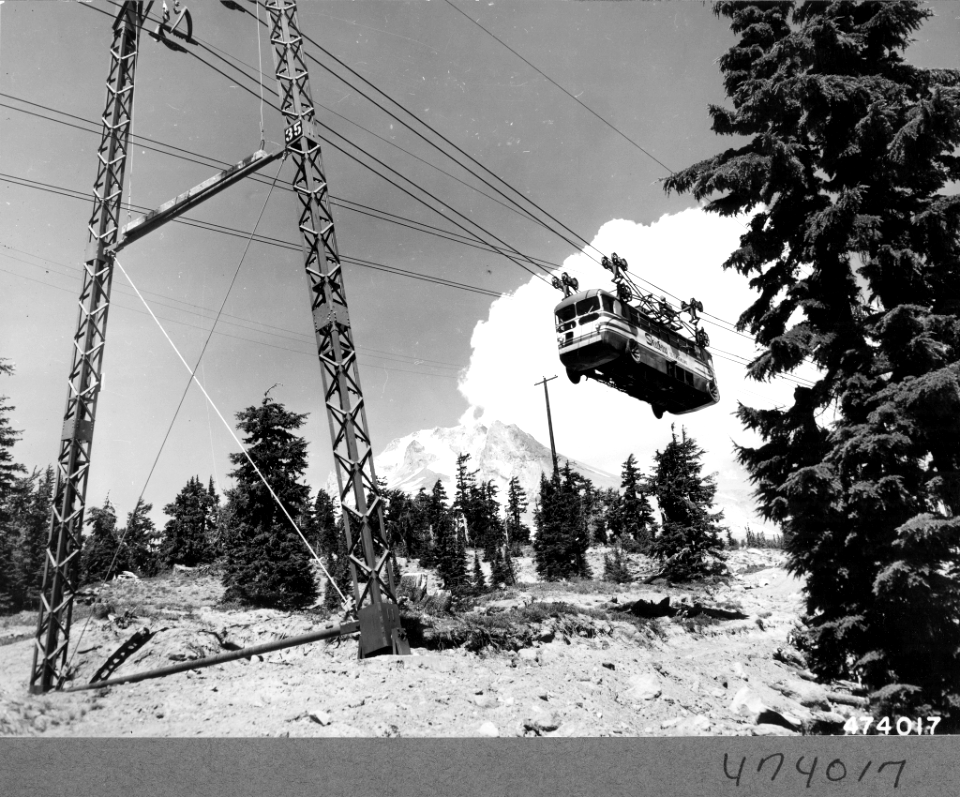195208XX-FS-Mt. Hood-AP-474017