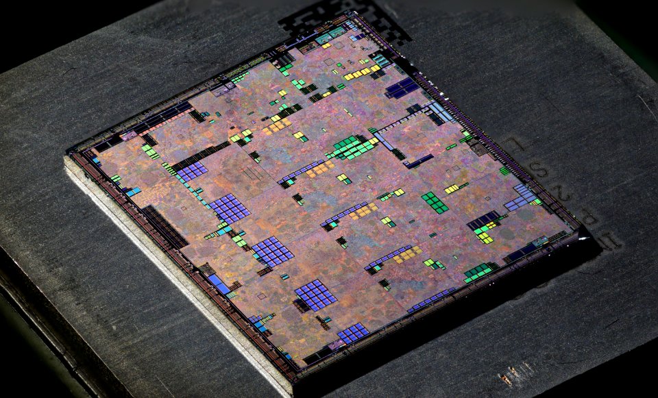 Nvidia NV40 die shot
