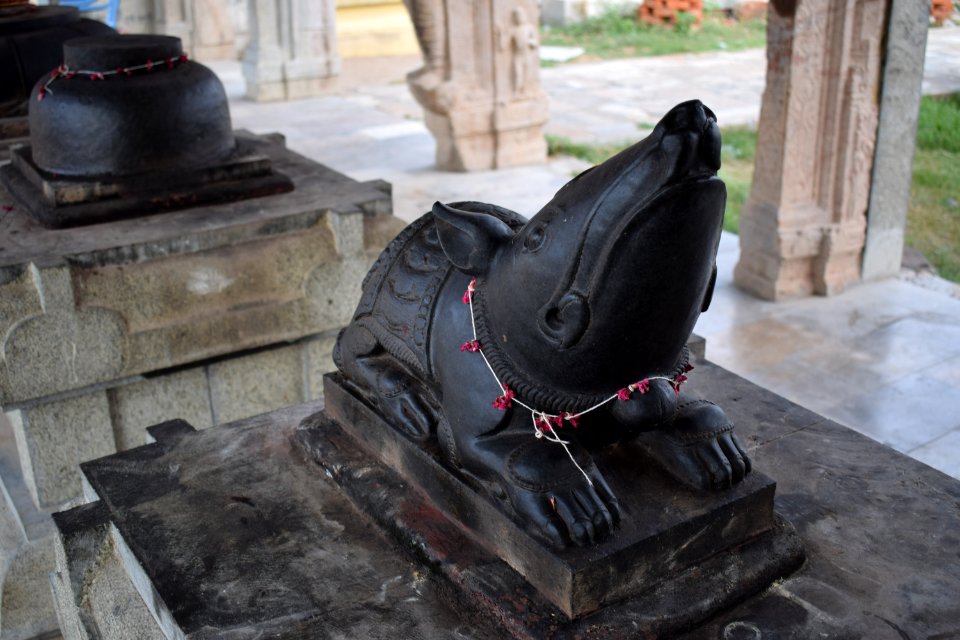 Manimoorthiswara Uchishta Ganapaty temple Tirunelveli