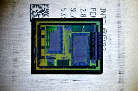 Cisco switch management IC 2 die shot