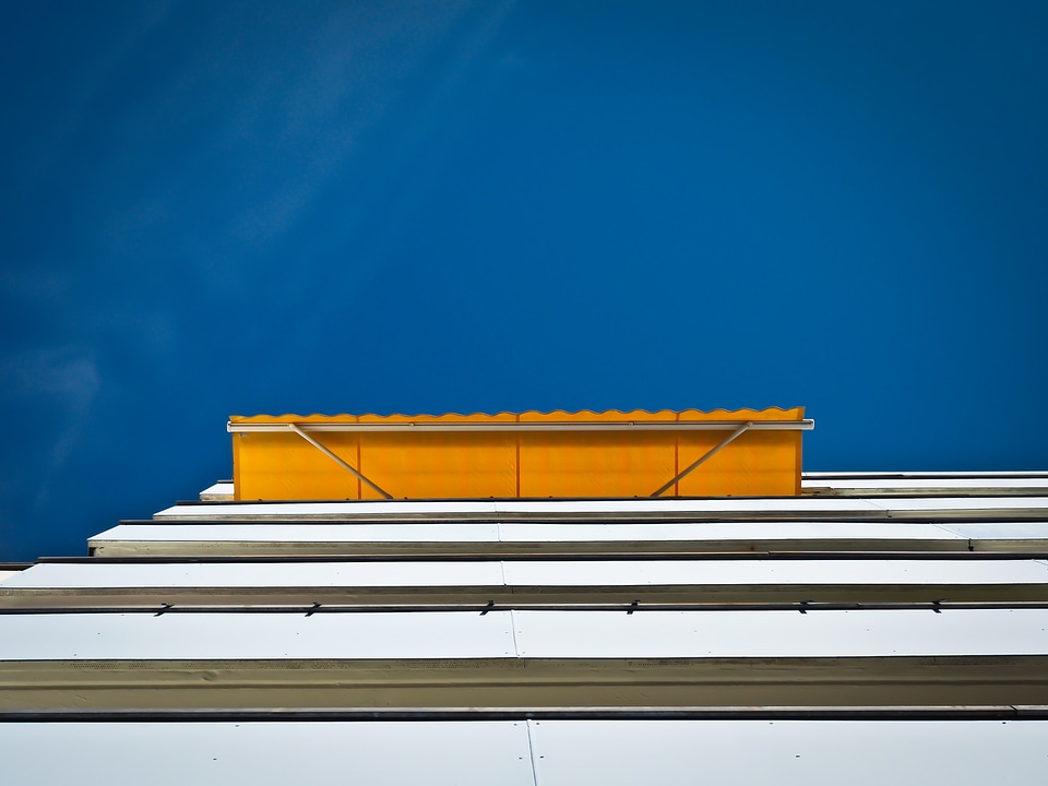 Building blinds sun protection