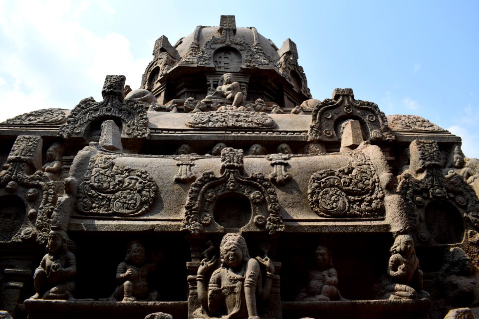 Kalugumalai Vettuvan Koil