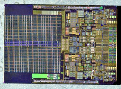 Intel Wolfdale die shot (E8400) etched