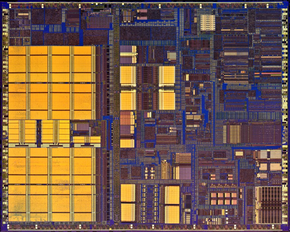 Intel Coppermine-T die shot (Pentium 3) - high resolution - stitched