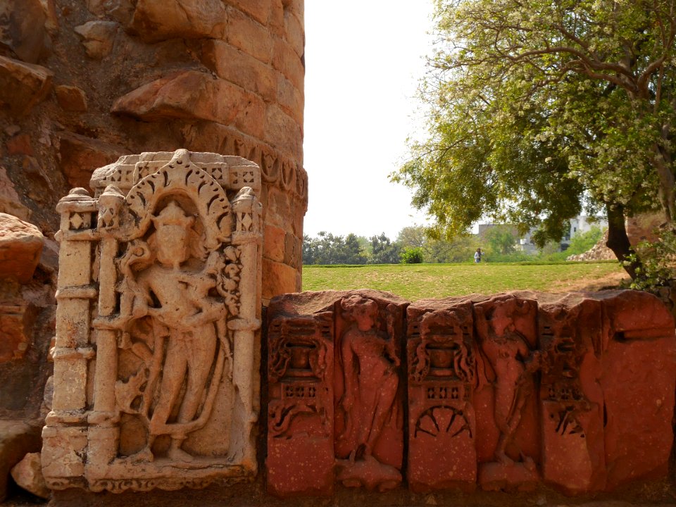 Dhruva Stambha Hindu temples Delhi