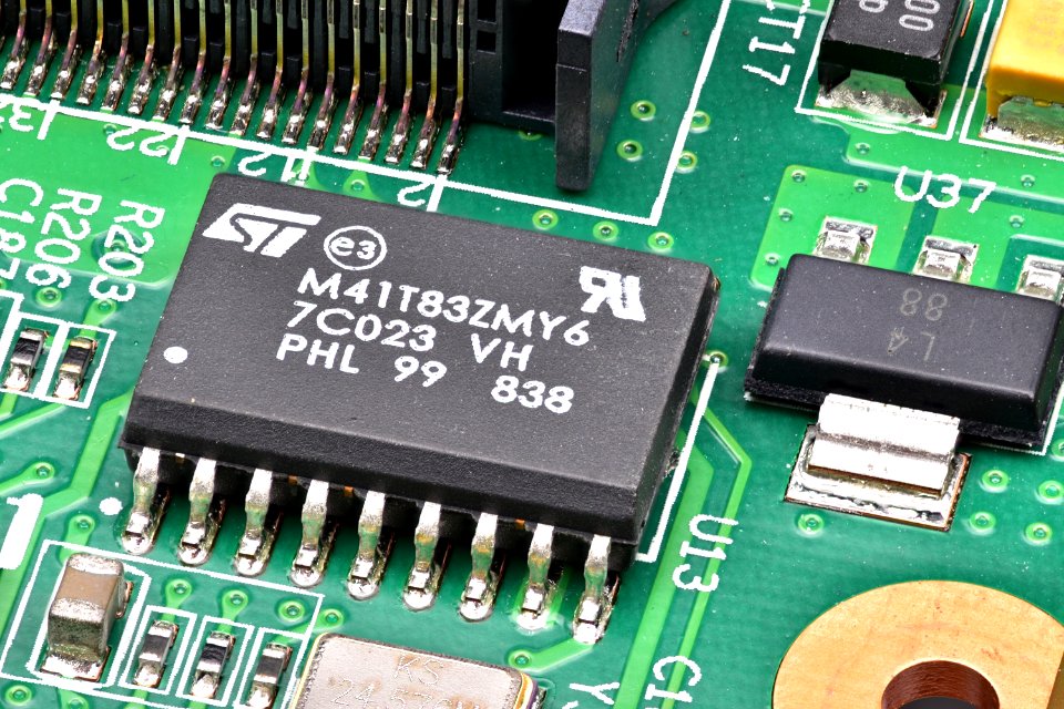 ST real time clock - (Emtec Gdium Liberty 1000)