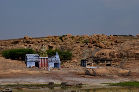 Kalugumalai Vettuvan Koil