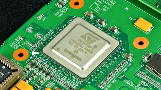 Loongson 2F MIPS CPU - (Emtec Gdium Liberty 1000)
