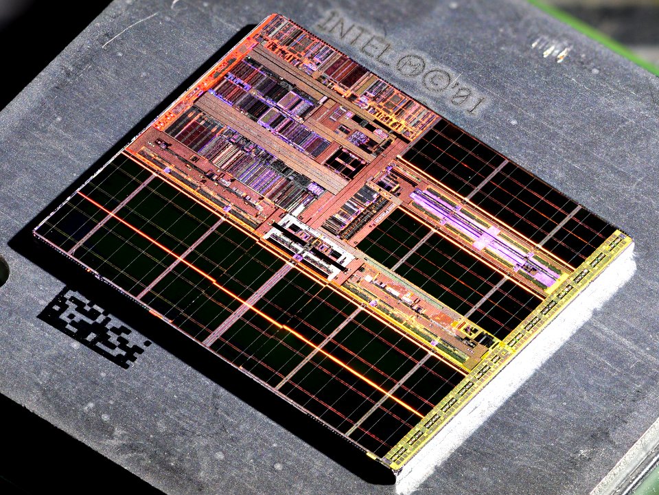HP PA-8700 die shot - etched