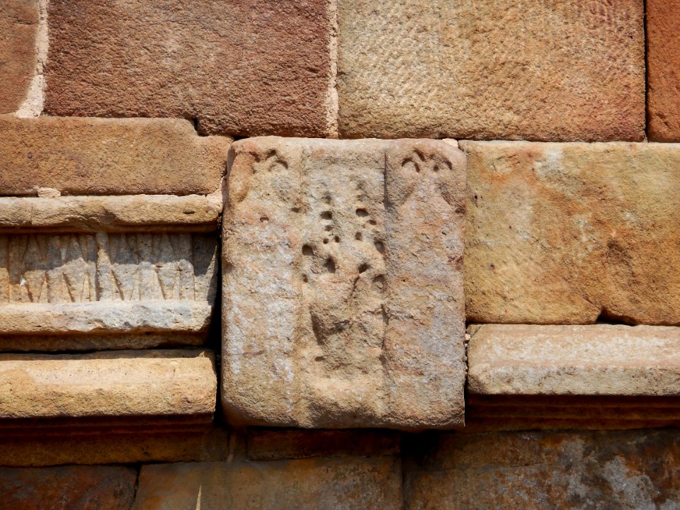 Dhruva Stambha Hindu temples Delhi