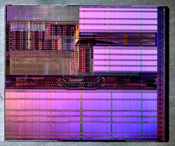 HP PA-8700 die shot - top metal