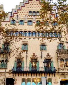 Casa #Amatller. Construido por el arquitecto #JosepPuigICadafalch entre 1898 y 1900 #architecture #Barcelona #documentaryphotography #colours photo