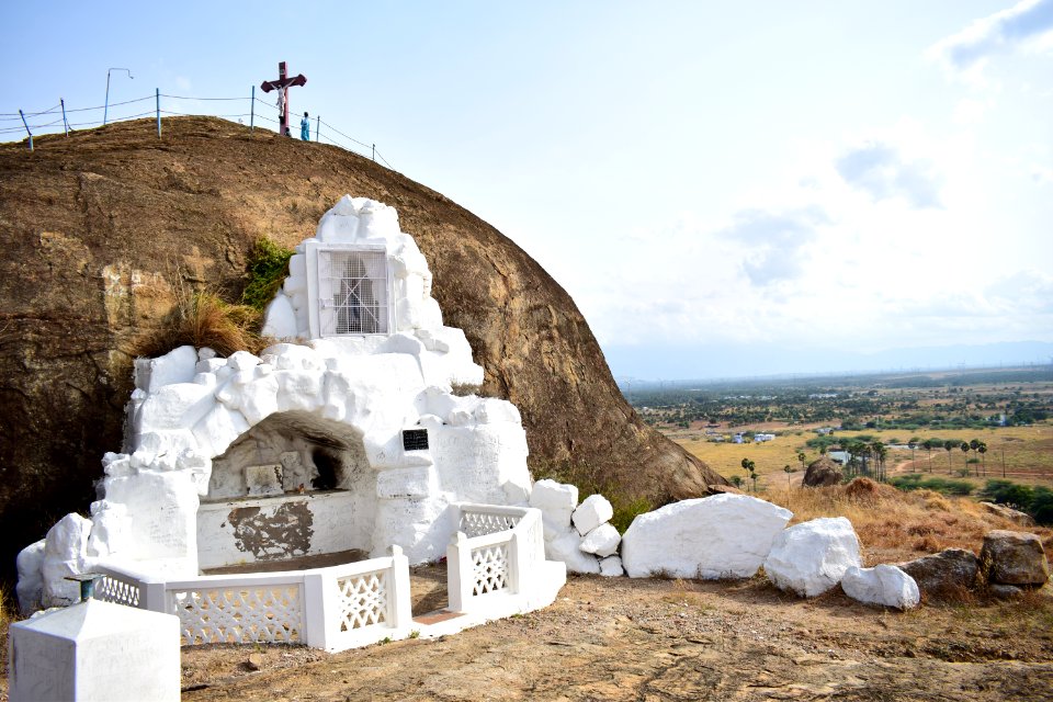 Thirumalapuram rock cut temple